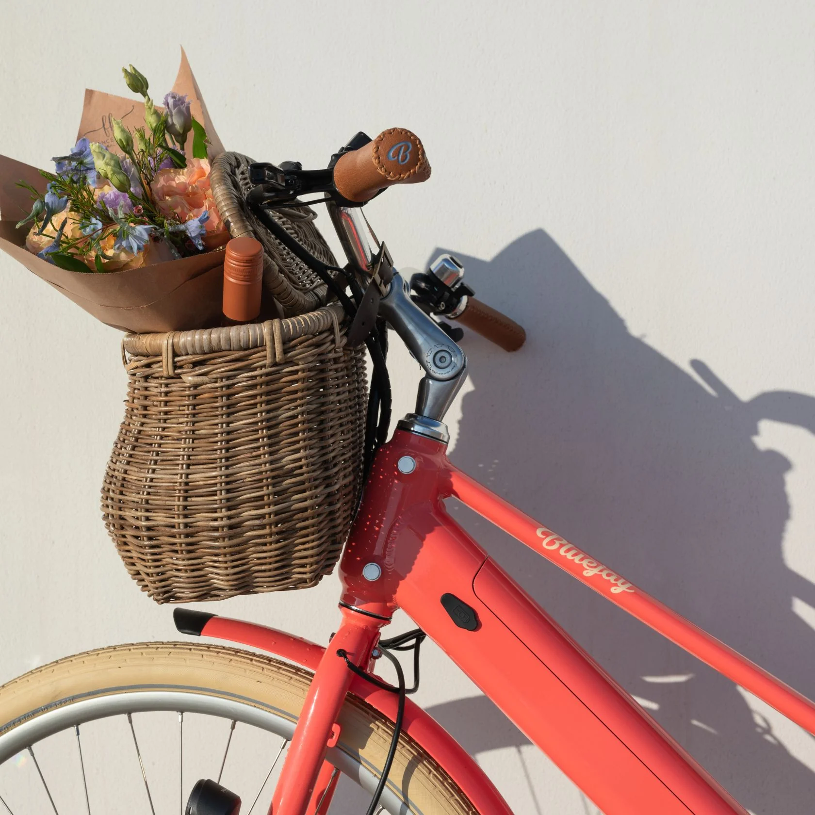 Bluejay Premiere Lite - California Coral Electric Bike - Image 11