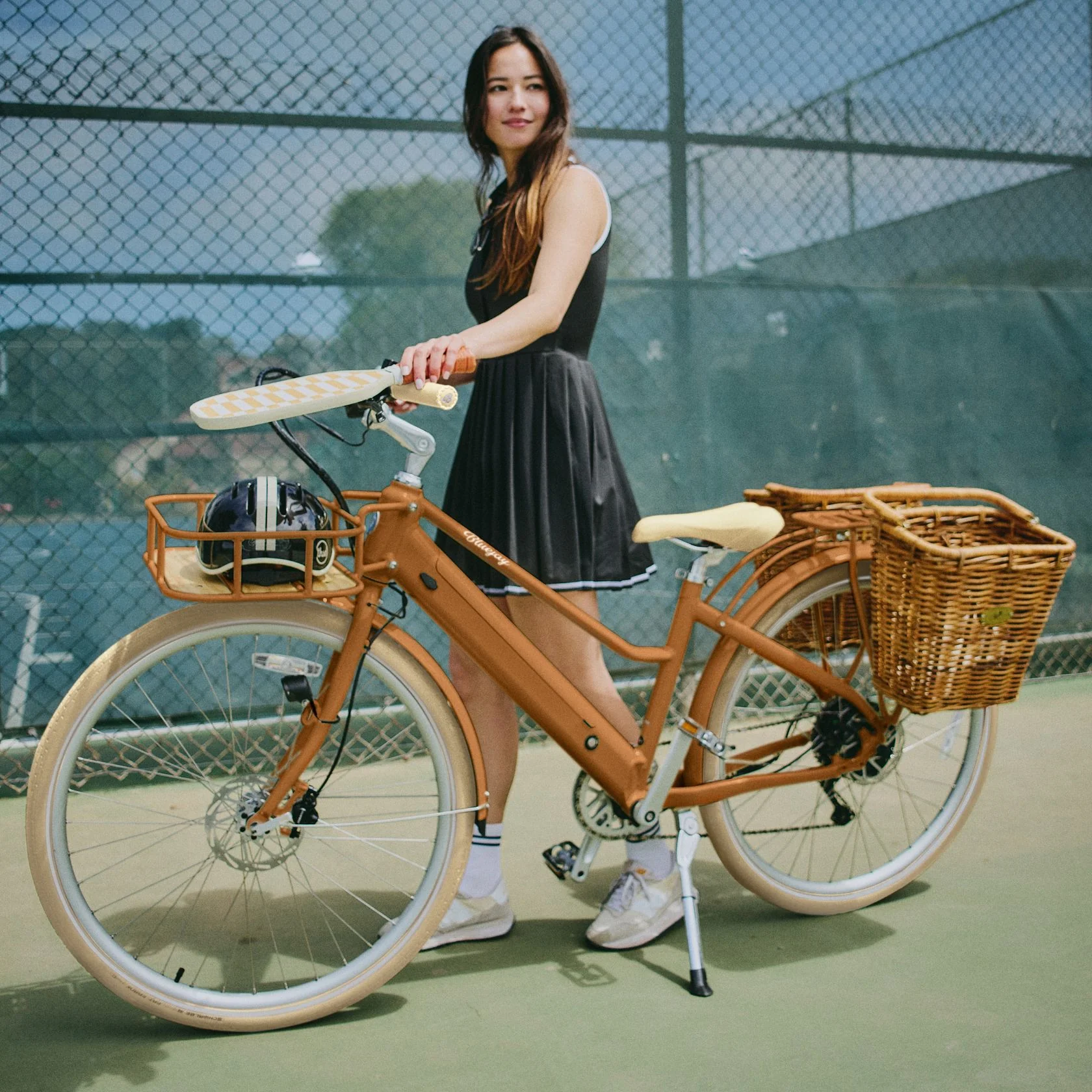Bluejay Premiere Lite - Luxe Camel Electric Bike - Image 3