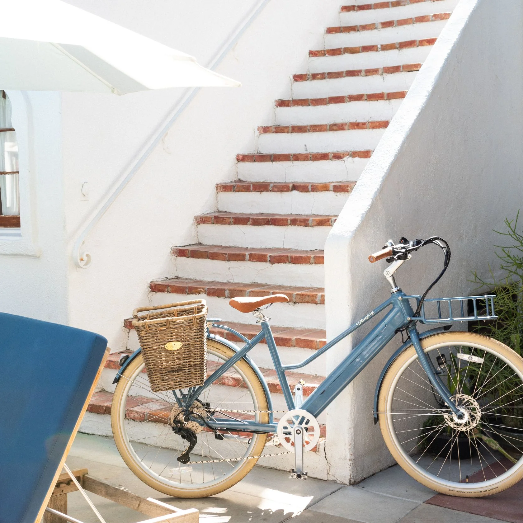 Bluejay Premiere Lite - Bluejay Blue Electric Bike - Image 4